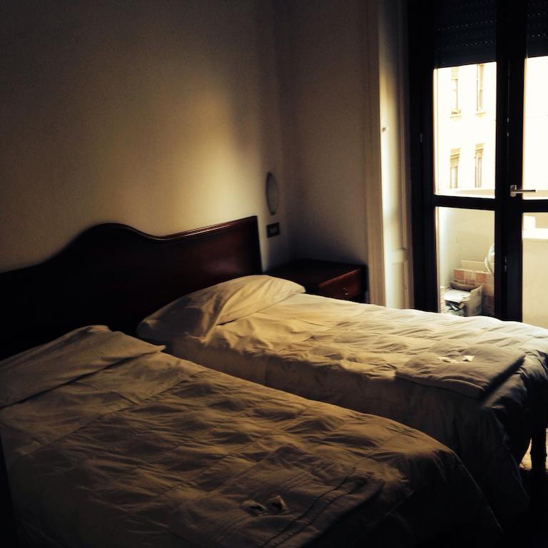 Hotel Medea Milán Habitación foto